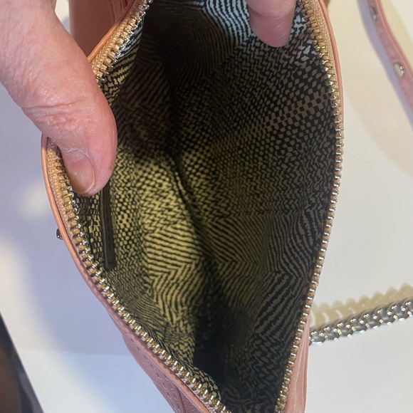 Rebecca Minkoff Mini Mac GUC see pics for wear on bottom corners, inside clean - Picture 9 of 16